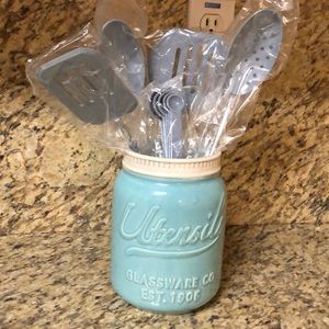 Kitchen Utensil Holder with accessories